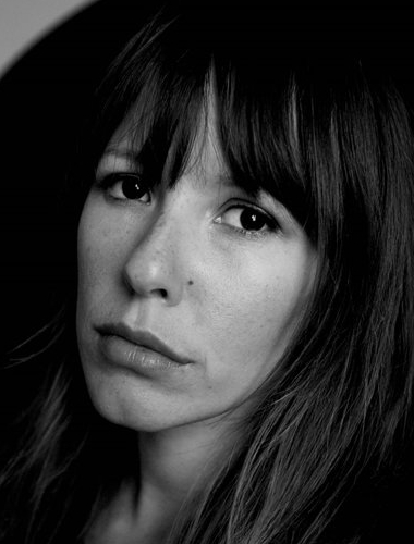 Tara June  Winch image