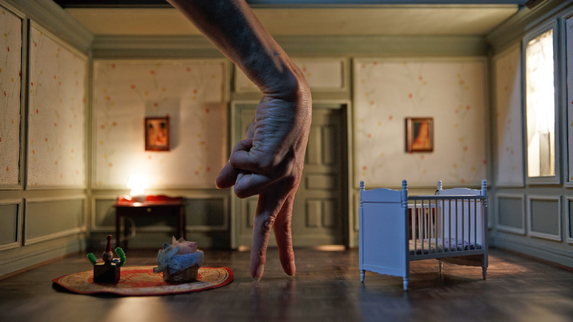 Fingers walking in empty room